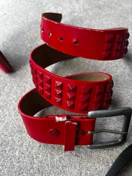 Photo of free FOR REPAIR - handbags, belt, wallet (HA8 / Edgware) #4