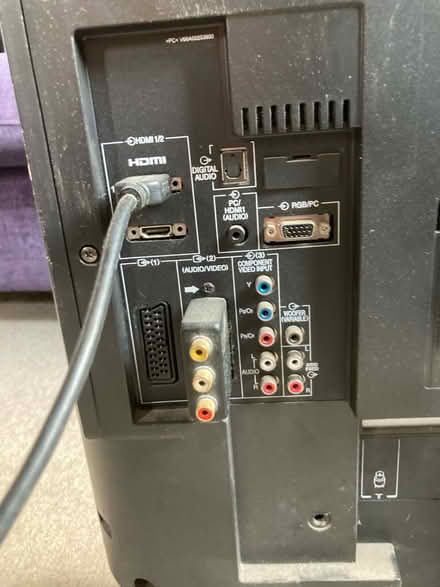 Photo of free Toshiba Viera 45” tv (RUshden NN10) #4
