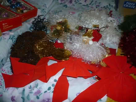 Photo of free Assorted Christmas Decorations (welling DA16) #2