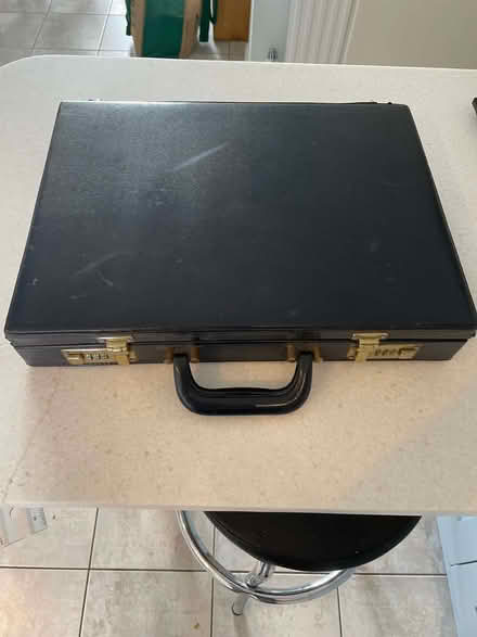 Photo of free Suit case - black - very good condition (New Malden KT3) #2