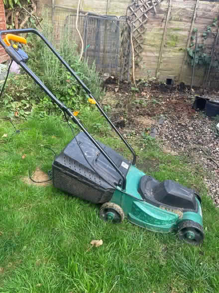 Photo of free Electric lawnmower (Wollaton NG8) #1