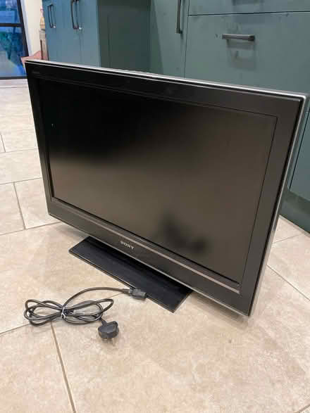 Photo of free Sony Bravia 32 inch LCD TV (Leyton, E10) #1