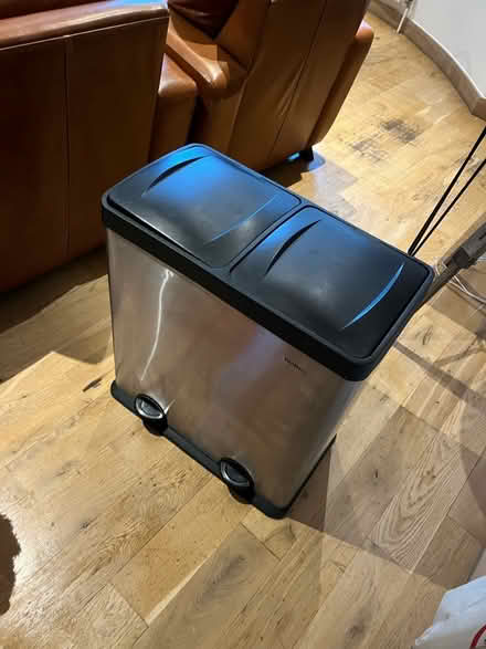 Photo of free Von Haus dustbin. Large (Richmond TW10) #2