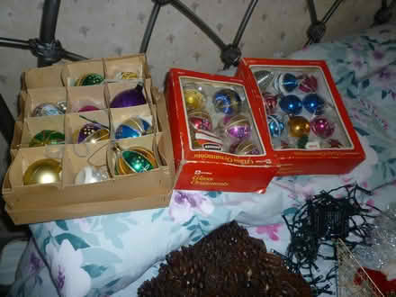 Photo of free Assorted Christmas Decorations (welling DA16) #3