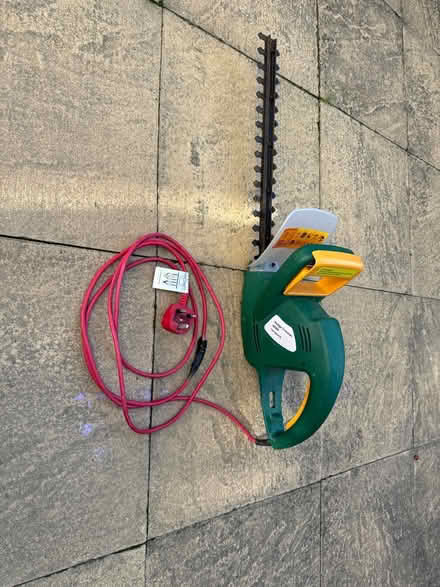 Photo of free Hedge trimmer (needs repair) (Sydenham, london) #1
