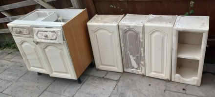 Photo of free Old kitchen cabinets as photo (Bristol BS4) #2
