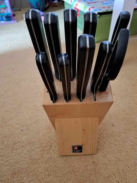 Photo of free Set of kitchen knifes (SS11) #1