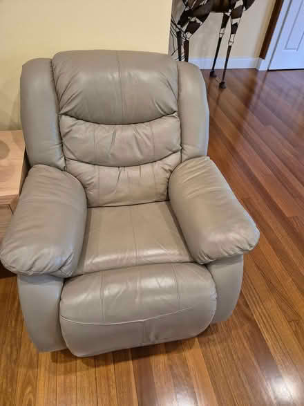 Photo of free Leather Single Seat Recliners x 2 (Caringbah) #1