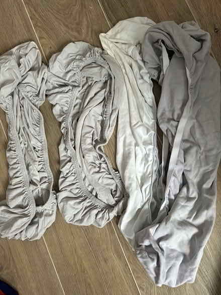 Photo of free Moses basket sheets (KT1 Kingston) #1