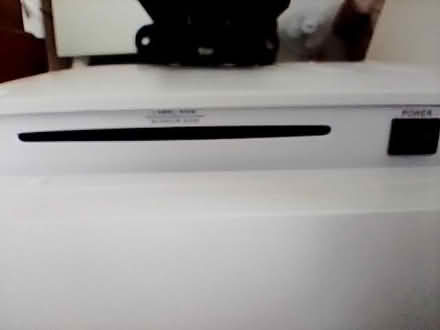 Photo of free Tv built in DVD player (Cloakham EX13) #4