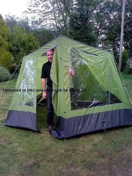 Photo of free Lichfield Challenger Classic 5 XL tent (Penn HP10) #2