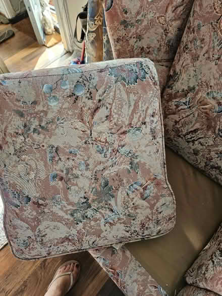 Photo of free arm chair (ME20) #4