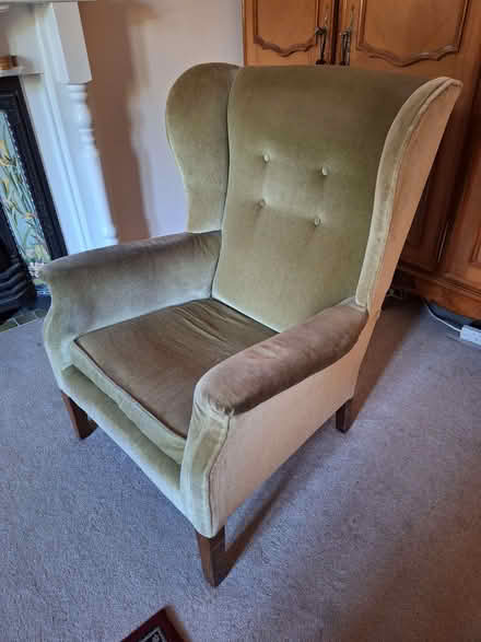 Photo of free Green armchair (South Croydon CR2) #2
