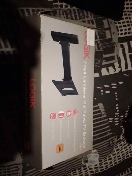 Photo of free Boxed Logik TV/monitor wall mount (Leeds LS28) #1