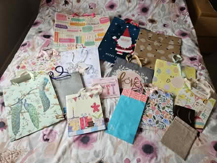 Photo of free Assorted gift bags (Earley RG6) #1