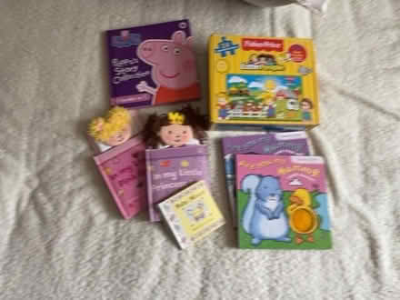 Photo of free Children’s Books & Puzzle (CT3) #1