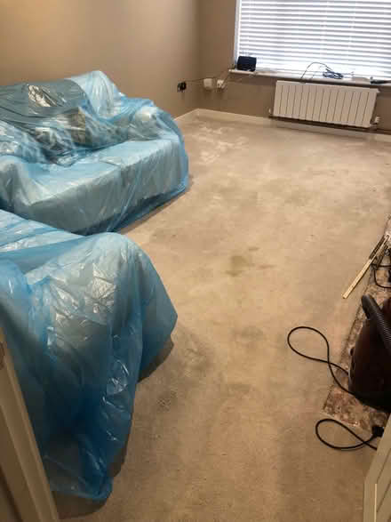 Photo of free Second hand fitted carpet and underlay (Charlbury OX7) #1