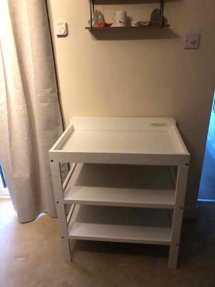 Photo of free Baby changing table (North sheen/Richmond TW9) #1