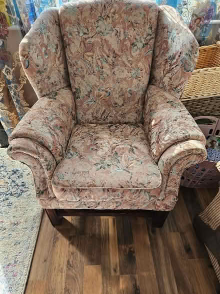 Photo of free arm chair (ME20) #1