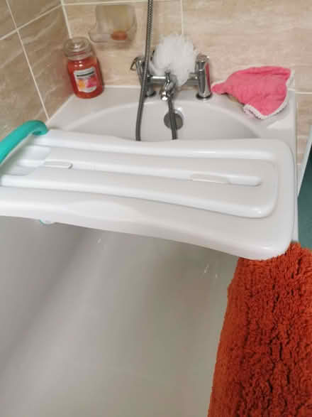 Photo of free Bath bar for assisted bathing. (Wood Top) #1