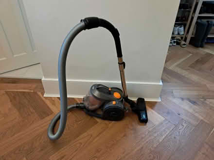 Photo of free Vax vacuum cleaner (Hanwell) #1