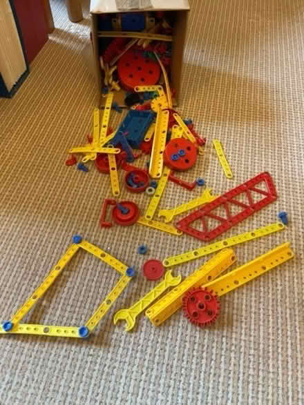 Photo of free Plastic mecano (Willen MK15) #2