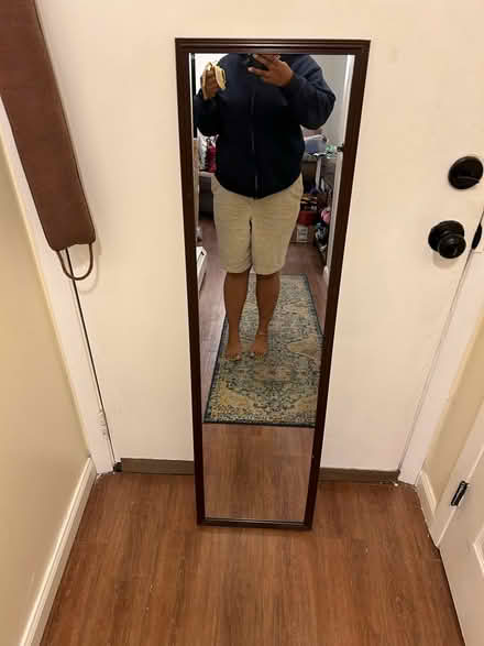 Photo of free Mirror (Greenburgh/White Plains) #1
