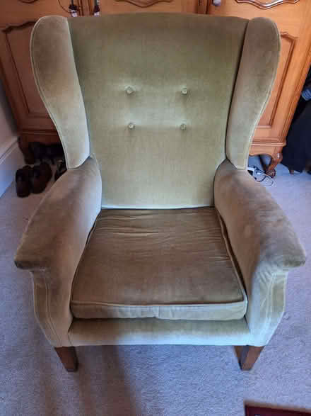 Photo of free Green armchair (South Croydon CR2) #1