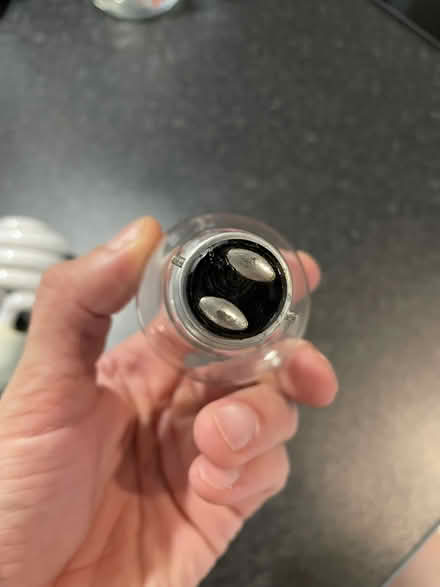 Photo of free 2 working light bulbs (E1) #2