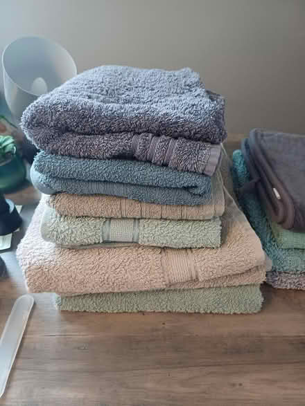 Photo of free Old towels, blankets, bathmats (SE9) #1