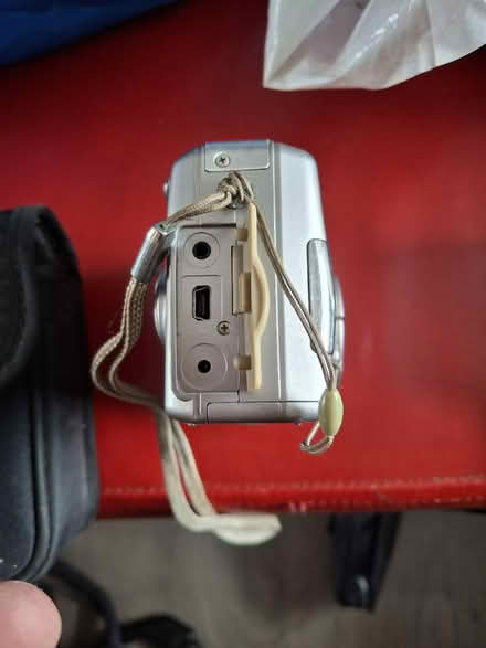 Photo of free Old digital camera (Reddish SK5) #2