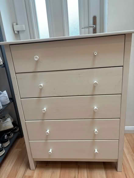 Photo of free Chest of Drawers (LU1) #1