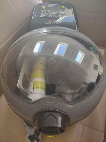 Photo of free Air fryer (WA6 Helsby) #1