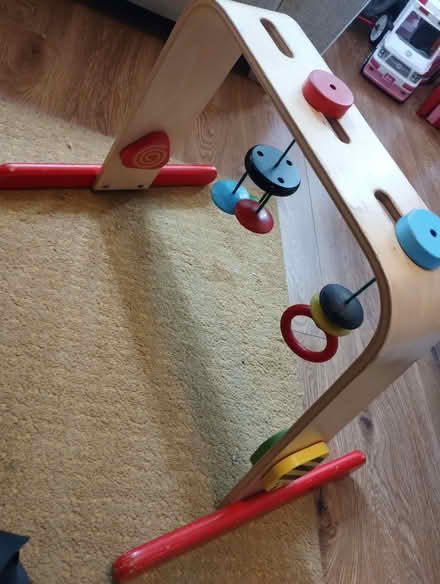 Photo of free Baby stuff: car seat, moses basket, bugaboo bassinet, toy (BT5) #4