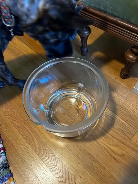 Photo of free Large Glass Pyrex Container (Maple Leaf/Northgate) #2