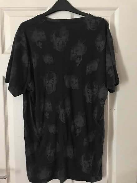 Photo of free T shirt men (Borehamwood WD6) #1