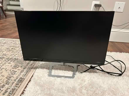Photo of free Computer monitor (near Lincoln park) #1
