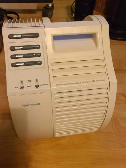Photo of free Honeywell Air Purifier (South of 10th in Gilroy) #1