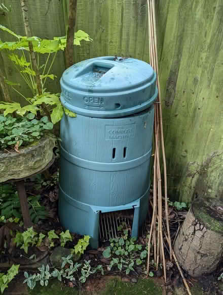 Photo of free Garden composter (West Byfleet GU22) #1