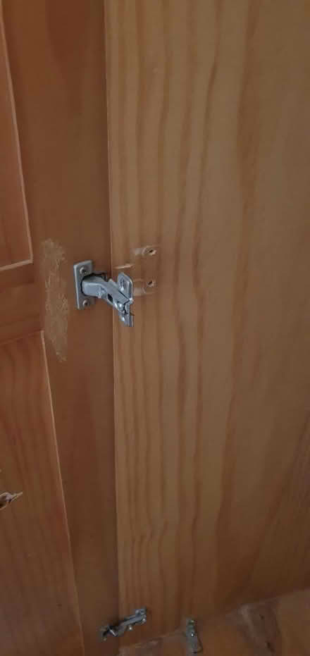 Photo of free Wooden closet (TW74, Isleworth) #4