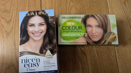 Photo of free Dye number 5 and highlight kit (SW16) #1