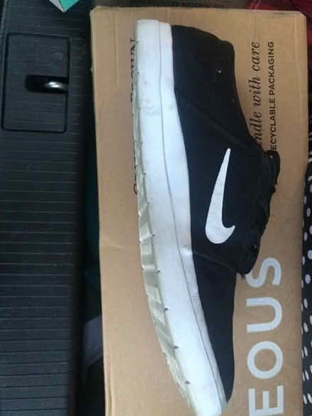 Photo of free Ladies Nike Trainers size 6 (Cavendish DE23) #4