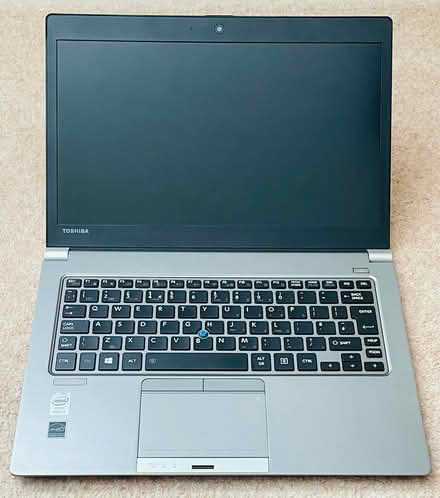 Photo of Charger - for a Toshiba laptop (DY7) #1