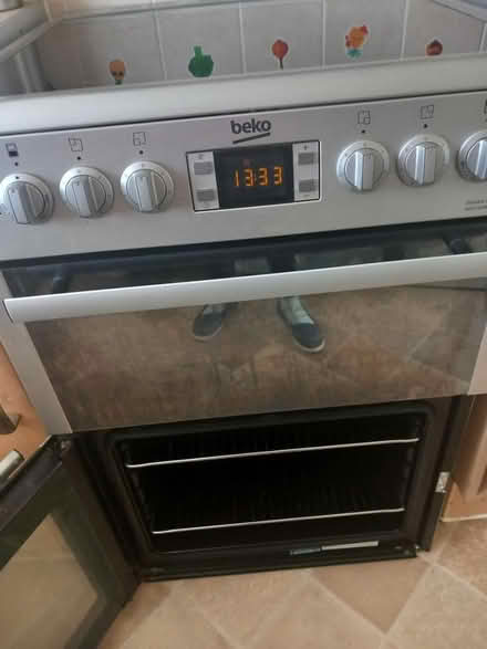Photo of free beko double oven (HP111df Park Street) #1