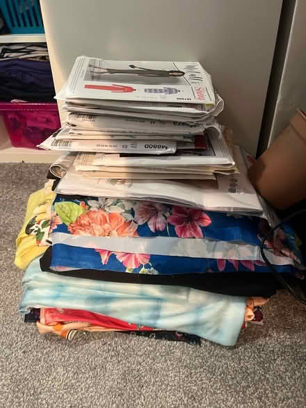 Photo of free Fabric and patterns (BN23) #1