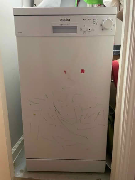 Photo of free Dishwasher 40cm (Bn207qw) #4