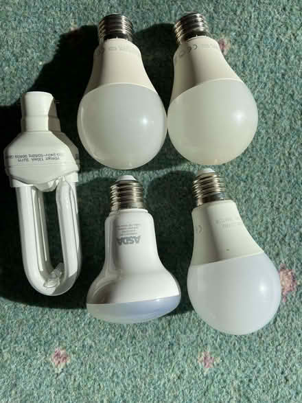 Photo of free LED Bulbs (Kendal LA9) #1