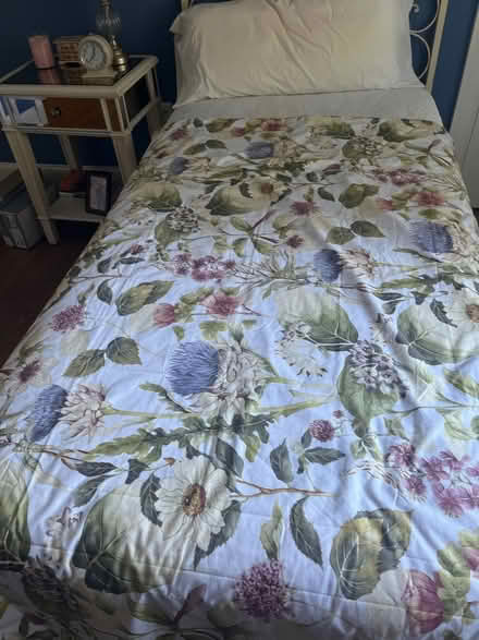 Photo of free Pottery Barn Duvet cover (Palisades DC.) #2
