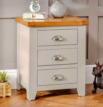 Photo of Side draw (GU22) #1