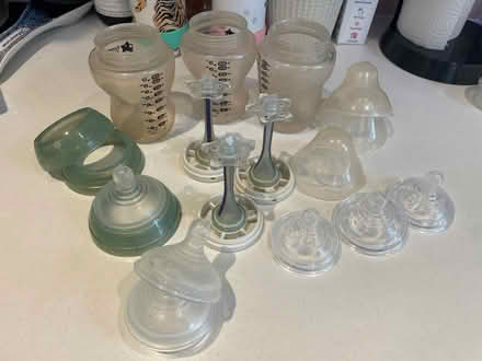 Photo of free Tommee Tippee baby bottles (Penn HP10) #1